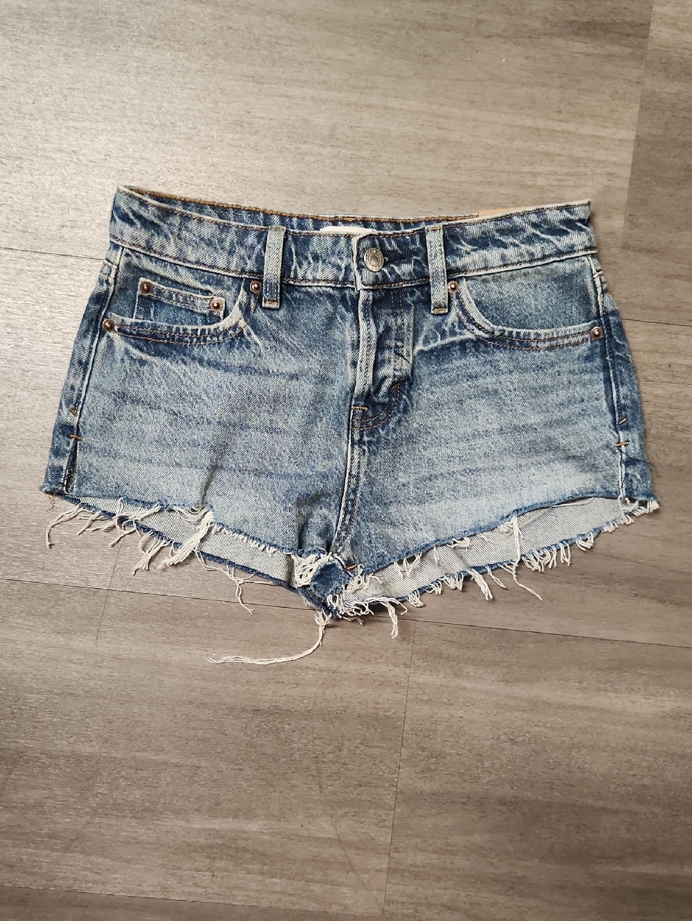 Brand New, Never Worn, Pacsun Women's Low-Rise Denim Shorts, Size 24